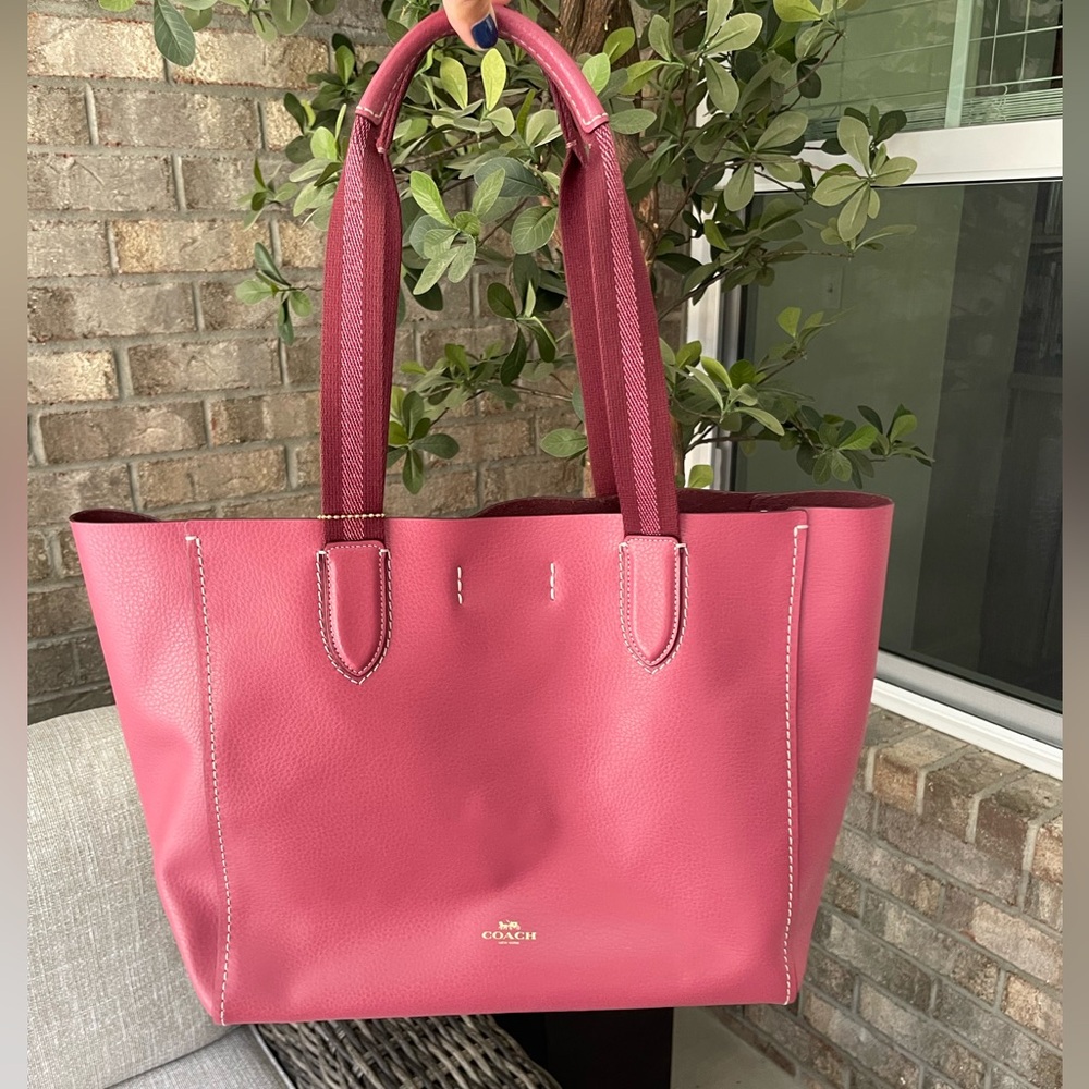 Coach Derby Tote - Pink